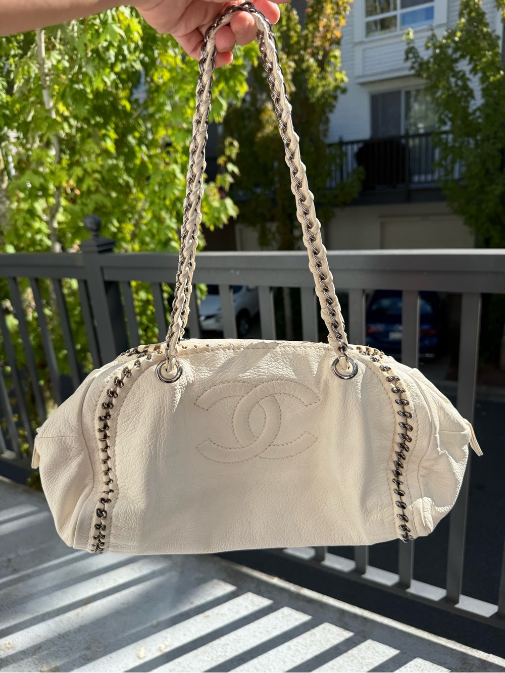 Authentic CHANEL Cream Leather Shoulder Bag with Chain-Strap Detail